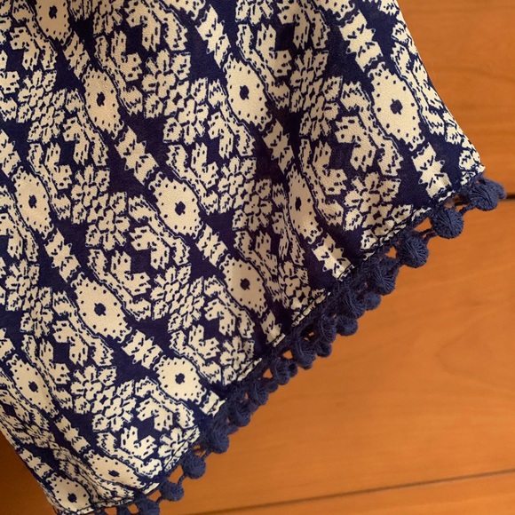 Xhilaration Blouse with Bell Sleeves - Picture 5 of 6